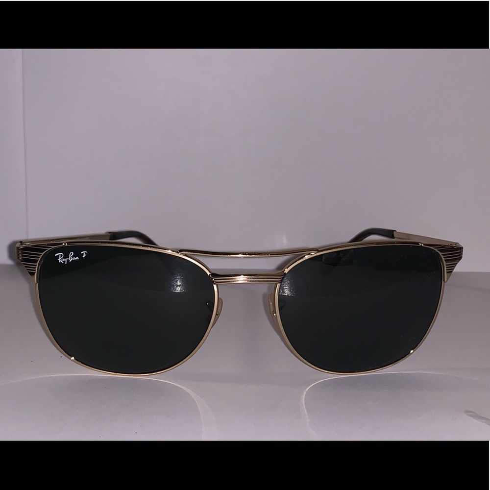 Ray ban classic signet